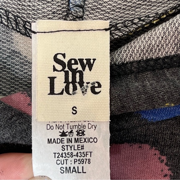 Sew in Love Long Sleeve Hooded Shirt Dk Gray Multi Color Dots Women’s Sz. Sm NWT - Picture 3 of 5